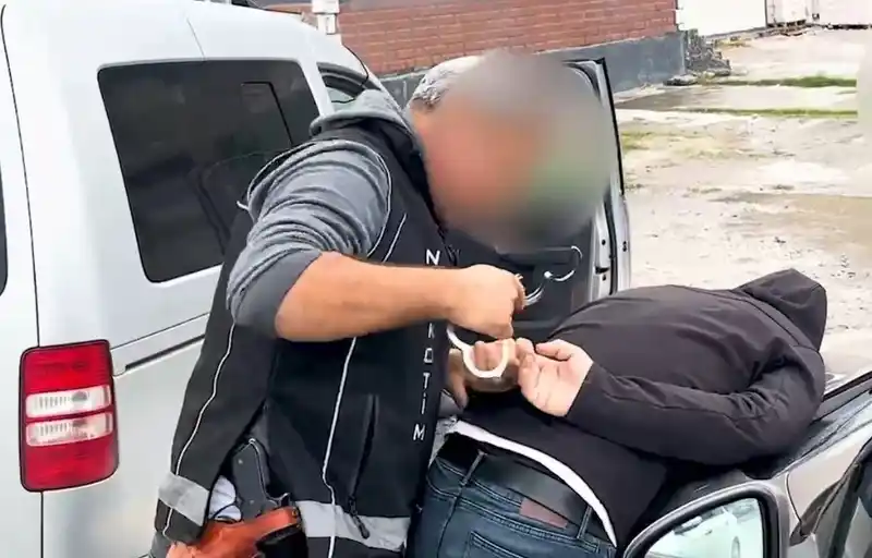 Aydın’da filmleri aratmayan operasyon: 11,2 kilogram uyuşturucu madde ele geçirildi
