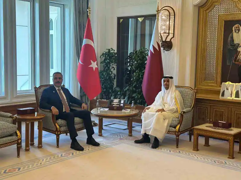 Bakan Fidan, Katar Başbakanı ve Dışişleri Bakanı Al-Thani ile görüştü
