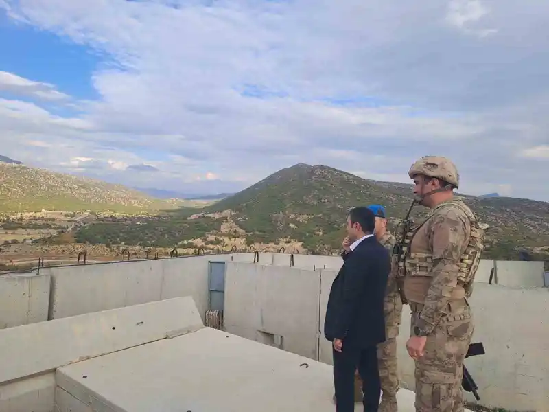 Dicle Kaymakamı Mustafa Atış askeri üs bölgesini ziyaret etti
