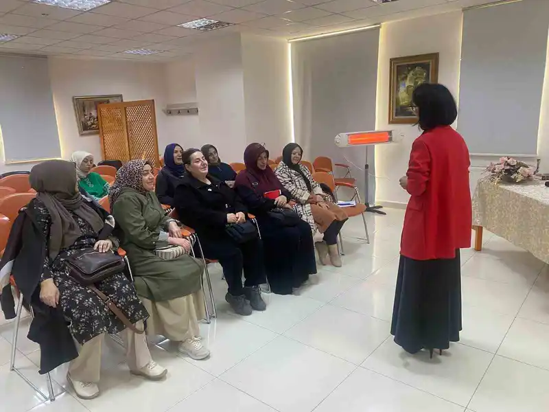 Pursaklar’da kadınlara yönelik farkındalık ve aile okulu eğitimleri
