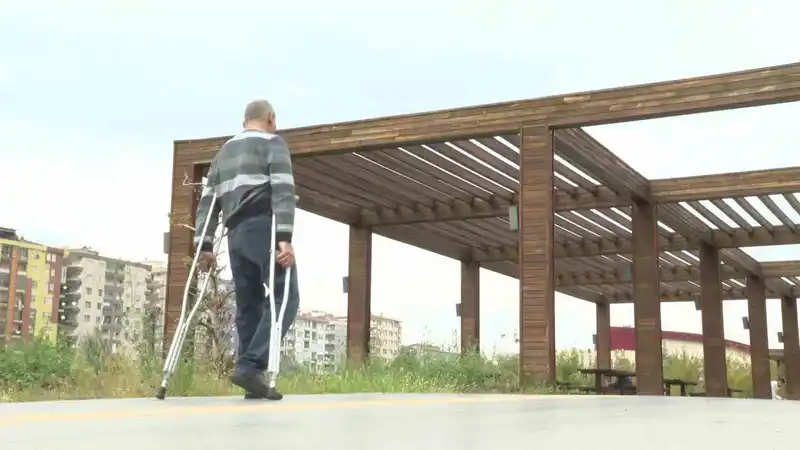 45 yıl hayalini kurduğu akülü sandalyesine kavuştu
