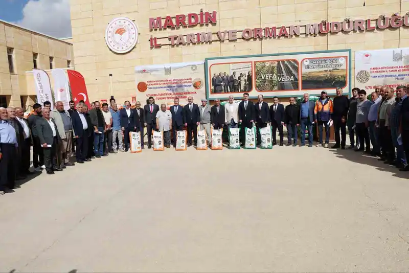 Mardin’de çiftçilere 96 ton hibe destekli nohut ve mercimek tohumu dağıtıldı

