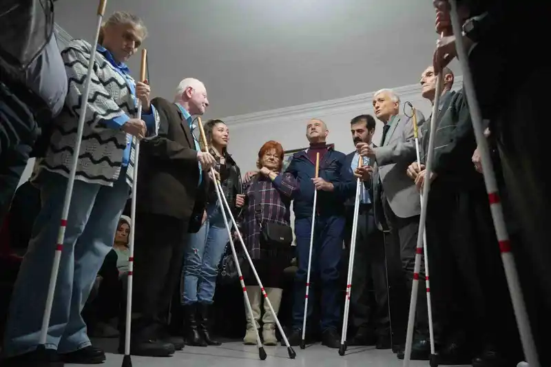 Samsun’da görme engellilere beyaz baston desteği
