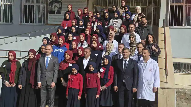 İmam hatip öğrencilerinden Gazze için anlamlı etkinlik
