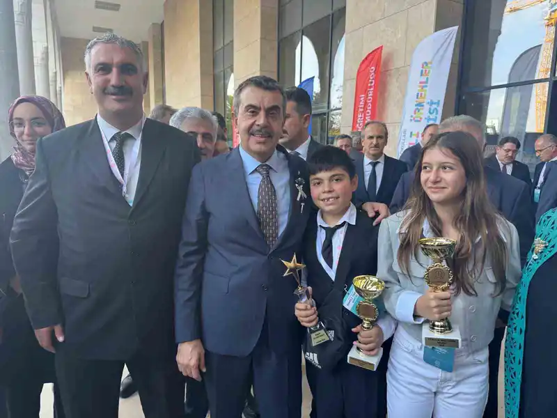 Muş Mevlana İmam Hatip Ortaokulundan Türkiye birinciliği
