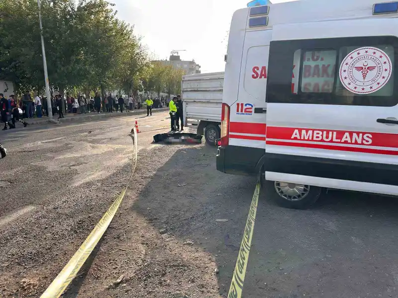 Siverek’te motosiklet sürücüsü hayatını kaybetti
