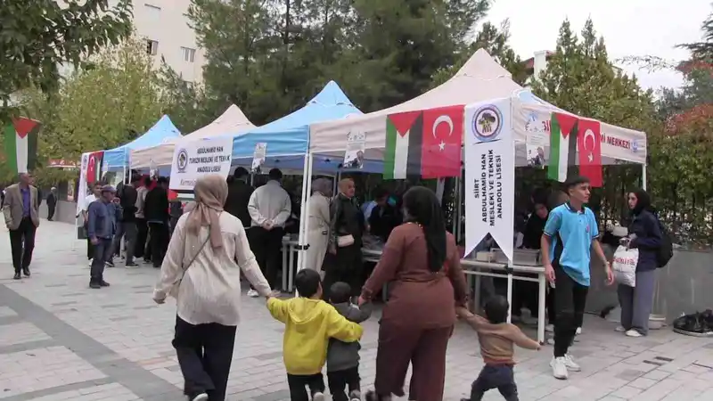 Siirt’te öğrencilerden Gazze yararına etkinlik
