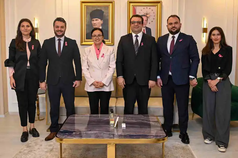 Uludağ Elektrik’ten meme kanserine karşı 