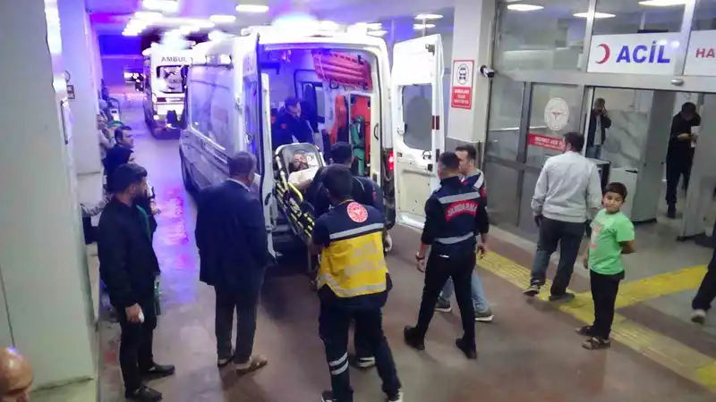 Şanlıurfa cezaevinde 18 hükümlü gıda zehirlenmesi şüphesiyle hastanelik oldu
