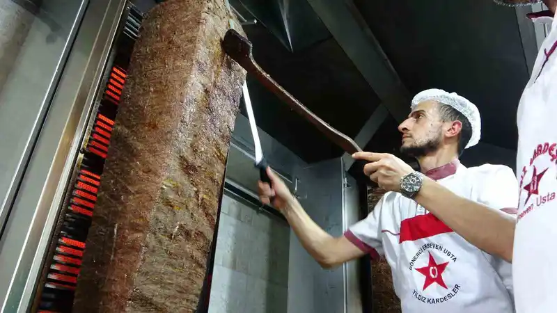 Tuzla’da 30 yıllık lezzet artık sabit mekanda
