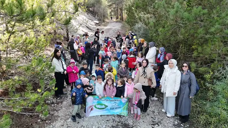 Minik öğrencilere doğa sevgisi aşılandı
