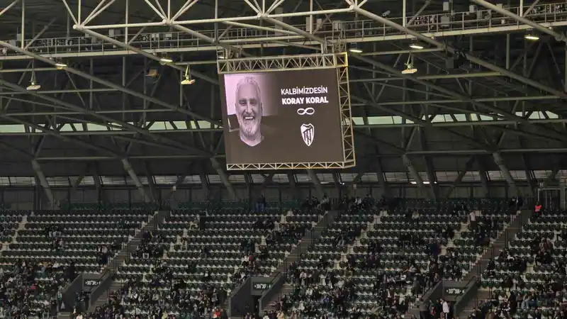 Kocaelispor, Gri Koray’ı unutmadı
