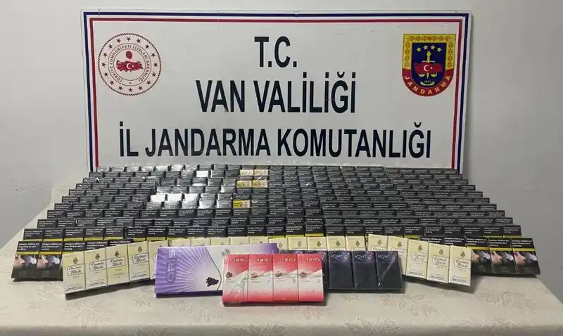 Van’da bin 859 paket kaçak sigara ele geçirildi
