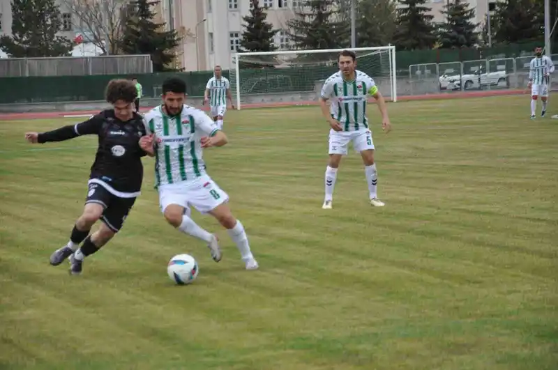 Kars 36 Spor: 3 Bulanık Kop Spor: 0
