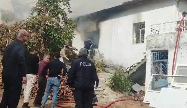Malatya’da korkutan ev yangını
