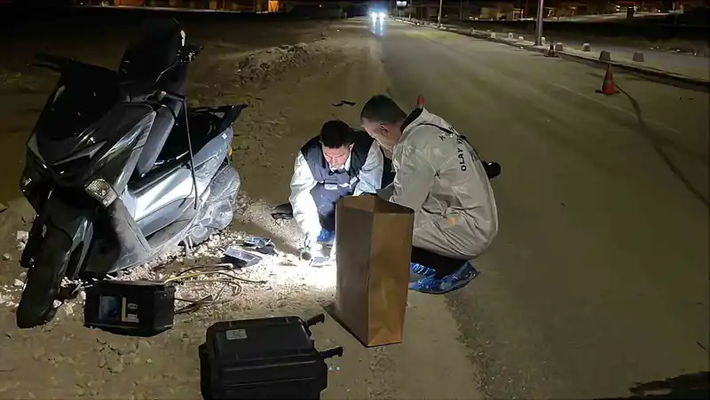 Karaman’da devrilen motosikletin genç sürücüsü ağır yaralandı
