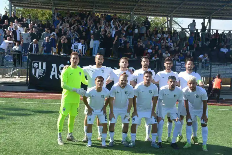 Siyah-beyazlılar sahadan mağlubiyet ile ayrıldı
