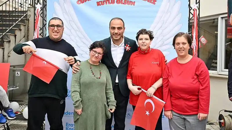 Engelsiz Yaşam Merkezi’nde yeni eğitim yılı, cumhuriyet coşkusu ile başladı
