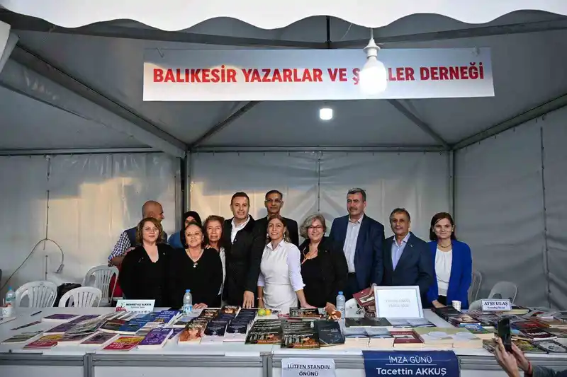 Balıkesir kitap fuarını 150 bin kişi ziyaret etti
