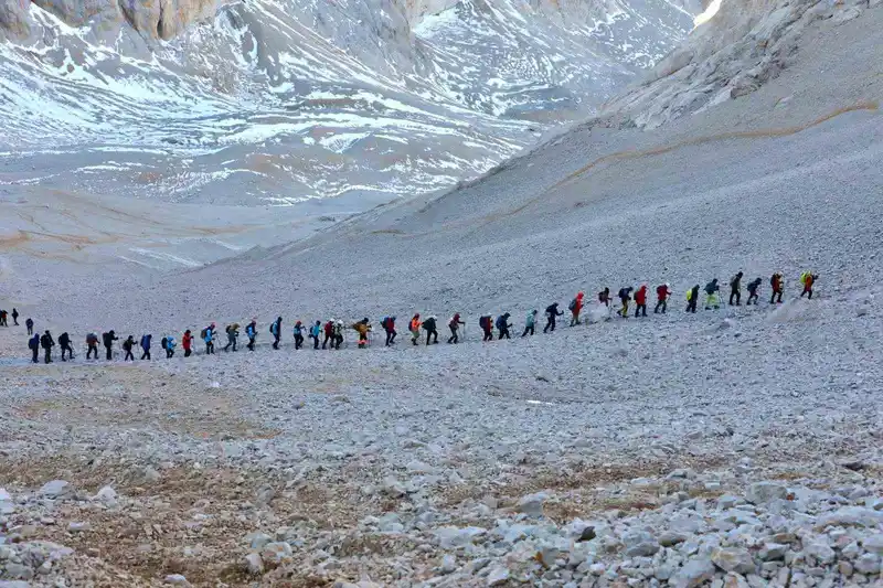 Cumhuriyet coşkusu Aladağlar’ın zirvesinde yaşandı
