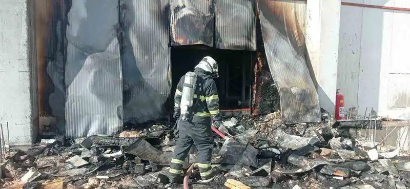 Batman’da dondurma fabrikasında yangın
