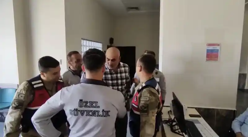 Tatvan Devlet Hastanesi’nde ‘Beyaz Kod’ tatbikatı gerçekleştirildi
