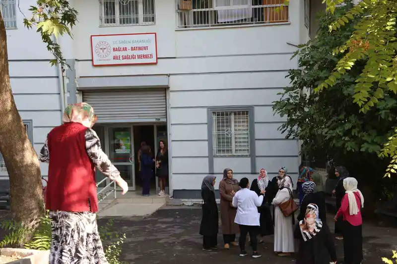 Diyarbakır’da kadınlar, meme kanseri taramaları için Aile Sağlığı Merkezi’ne başvuruyor
