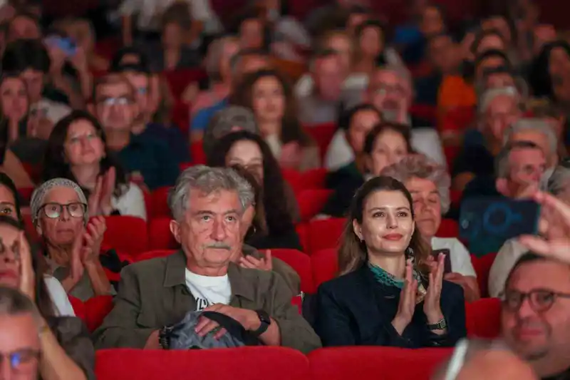 Altın Portakal’da beyazperdeye, hayatta kalma hikâyeleri yansıdı
