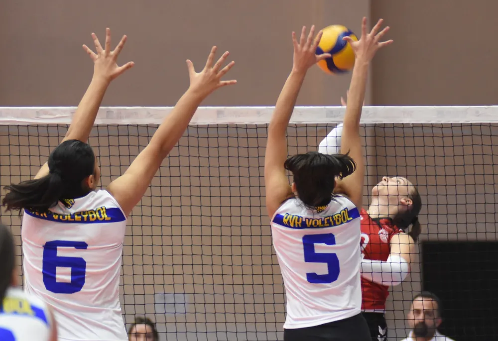 Kayseri Voleybol, evinde mağlup oldu