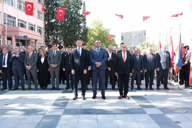 Cumhuriyetin 102. yılı Sarıgöl’de törenle kutlandı
