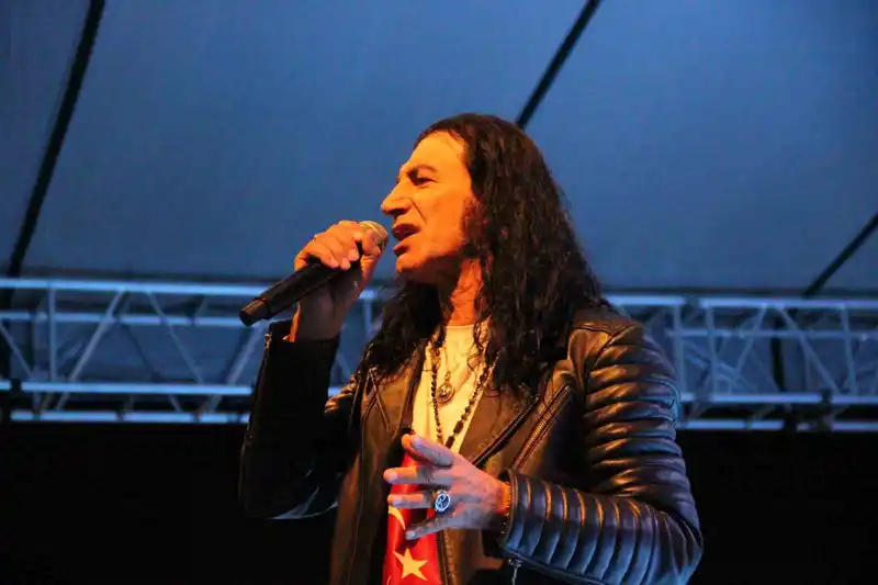 Murat Kekilli Çorumlu hayranlarını coşturdu
