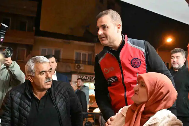 Büyükşehir Belediyesi 107 araç ve 242 personelle deprem bölgesinde
