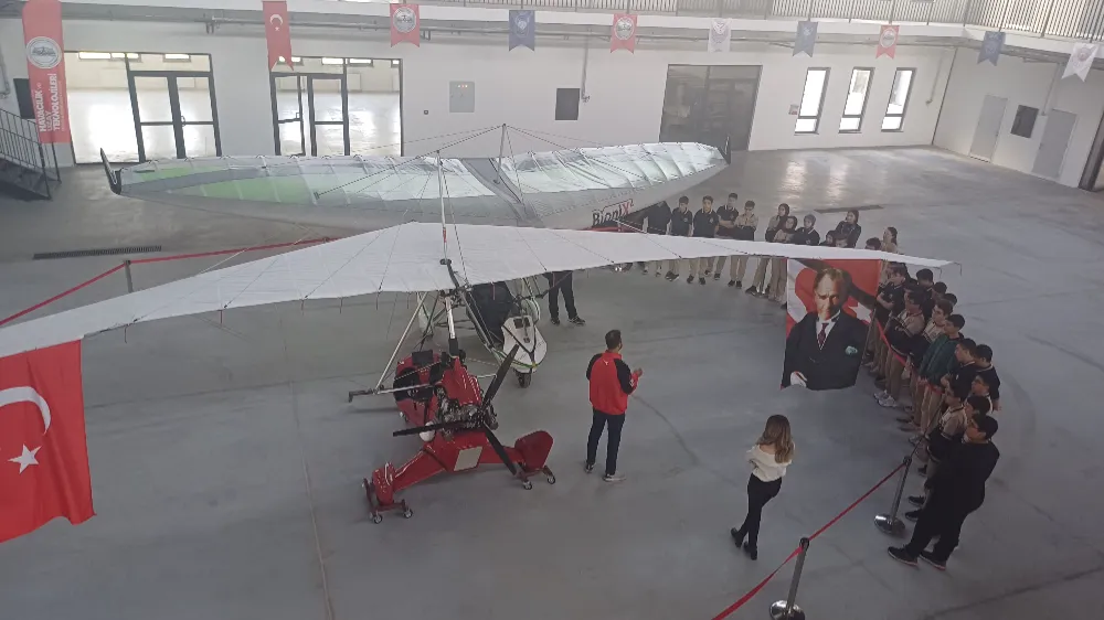 Havacılık ve Uzay Lisesi öğrencilerine hava aracı ile eğitim