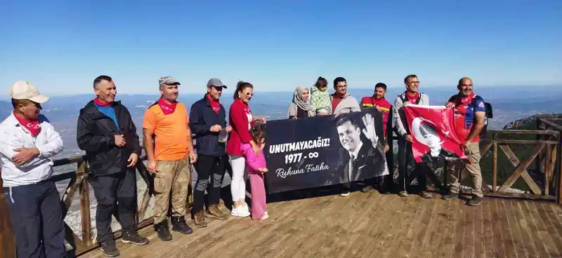 Manisa’da ’Şehitlikten zirveye’ 1500 metrelik anma tırmanışı
