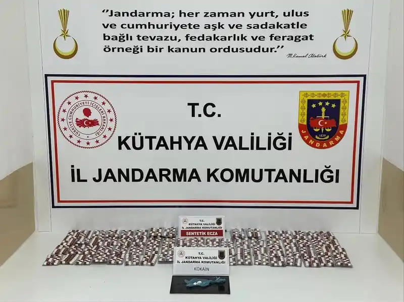 Kütahya’da jandarmadan uyuşturucu operasyonu: 2 şüpheli tutuklandı
