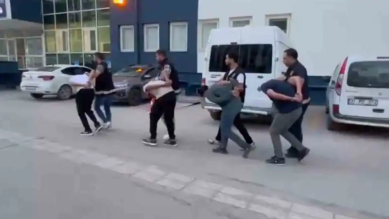 Hatay’da havaya rastgele ateş açan 4 kişi gözaltına alındı
