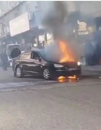 Siverek’te park halindeki otomobil alev aldı
