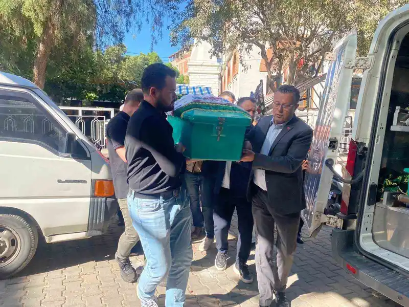 Emekli öğretmen Altan son yolculuğuna uğurlandı
