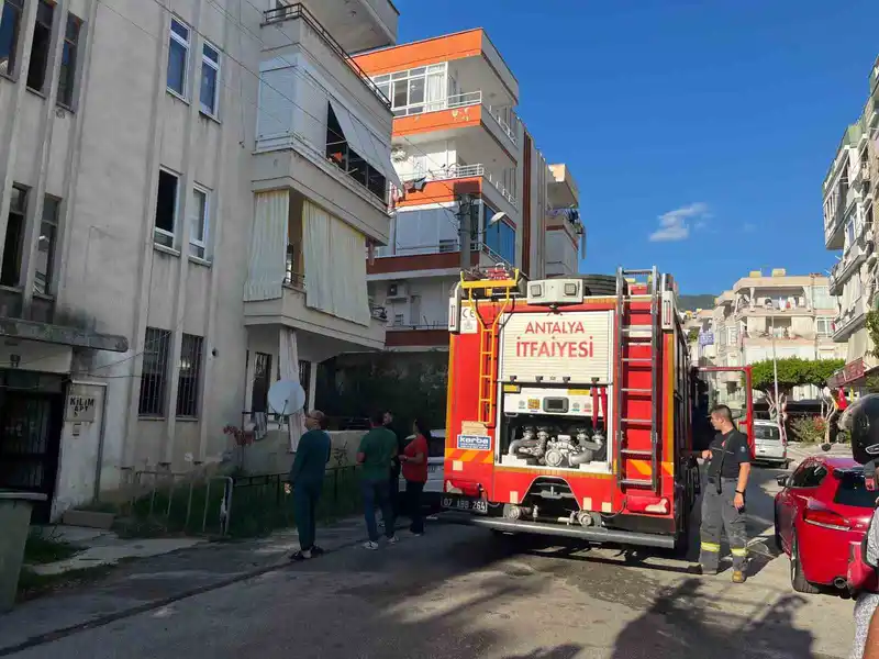 Alanya’da evin banyosunda çıkan yangın korkuttu
