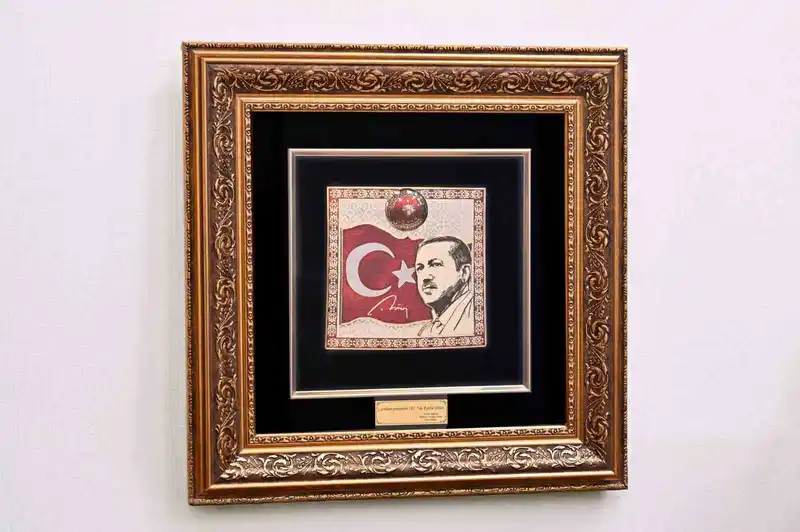 MHP Genel Başkanı Bahçeli’den Cumhurbaşkanı Erdoğan’a hediye
