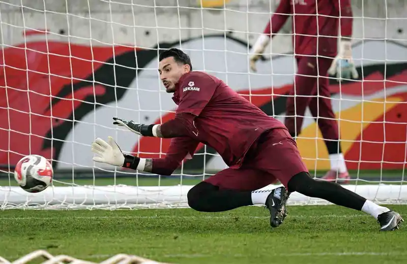 Galatasaray, Trabzonspor maçı hazırlıklarını tamamladı
