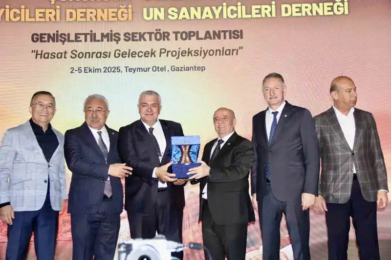 Akıncı: 