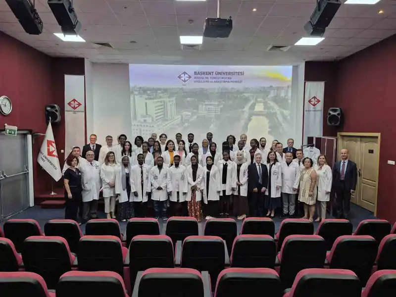 Tıp öğrencileri Başkent Hastanesinde klinik eğitimi almaya başladı
