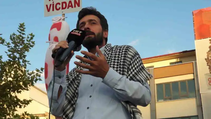 Balıkesir’de yüzlerce kişi Filistin’e destek için yürüdü
