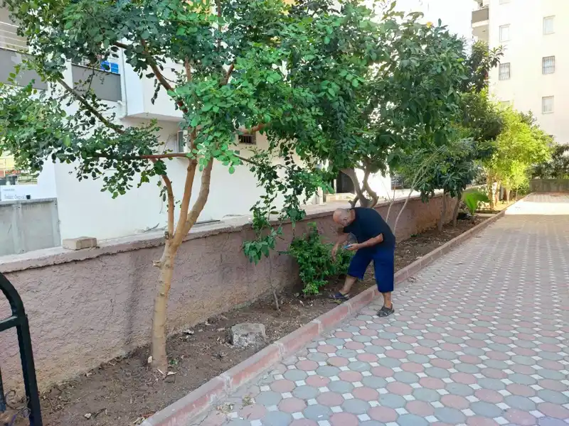 Dedektif gibi iz sürdü, çalınan telefonunun yerini 15 ay sonra buldu
