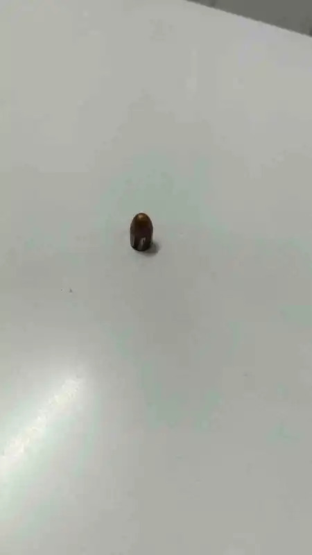 Yorgun mermi iş yerine isabet etti
