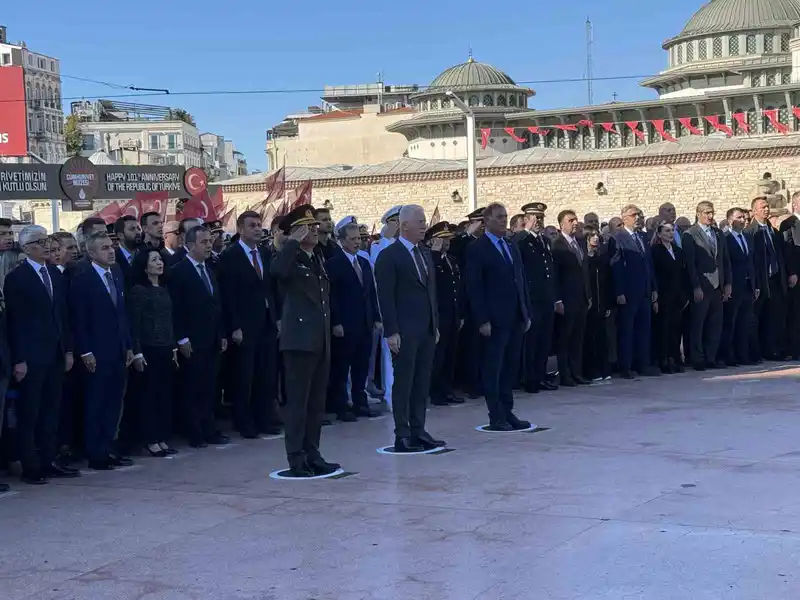 İstanbul’un kurtuluşunun 102. yıl dönümü kutlandı
