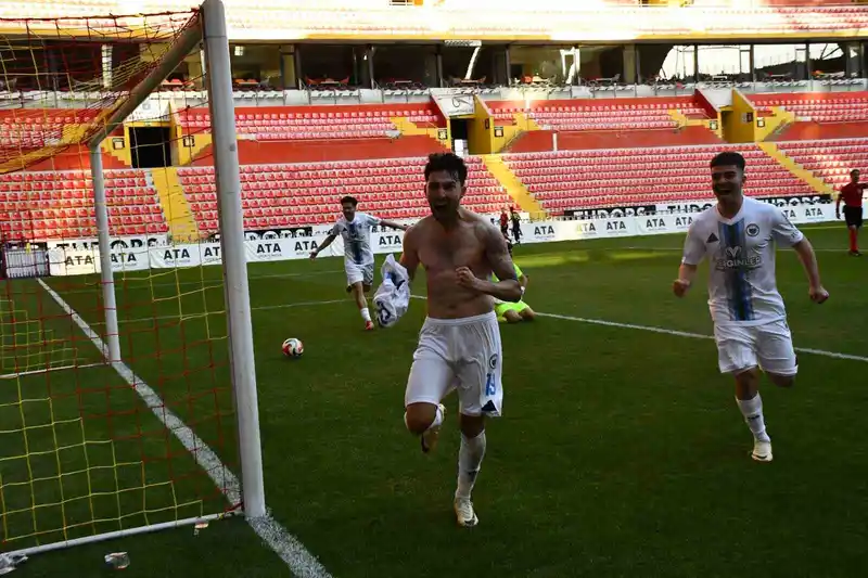 Ahmet Kağan ilk golünü attı