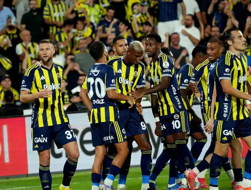 Fenerbahçe istikrarı sağlayamadı
