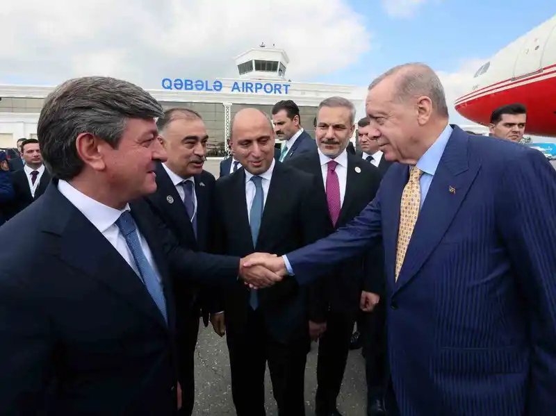 Cumhurbaşkanı Erdoğan, TDT Zirvesi’ne katılmak üzere Azerbaycan’da
